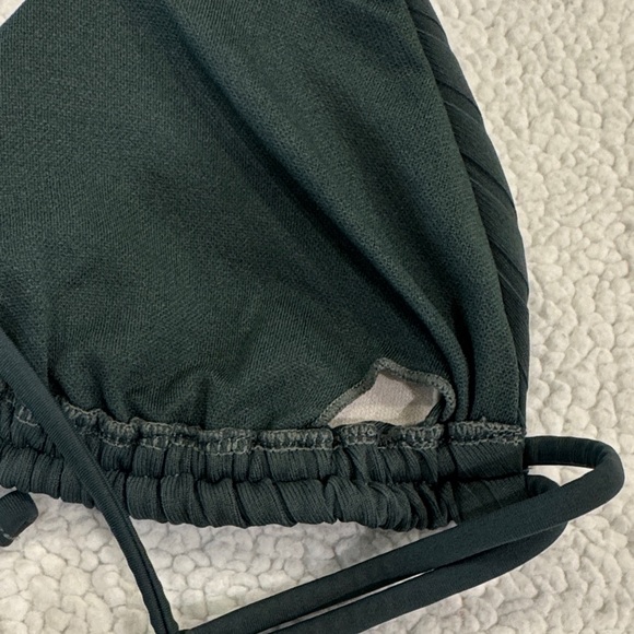 Green Triangle Bikini Set - Picture 4 of 7